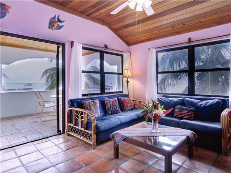 Isla Bonita Yacht Club Hotel ซานเปโดร ภายนอก รูปภาพ