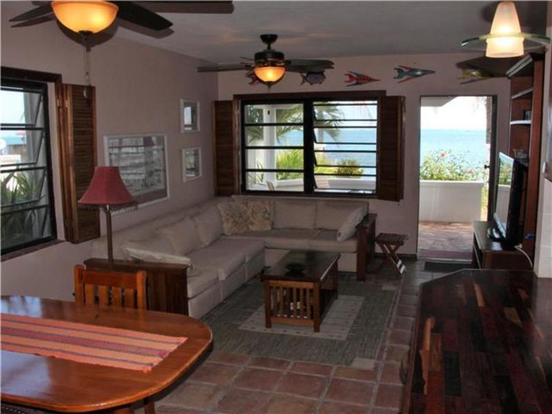 Isla Bonita Yacht Club Hotel ซานเปโดร ภายนอก รูปภาพ